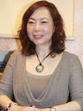 奏璃亜先生