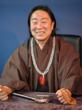 理源先生
