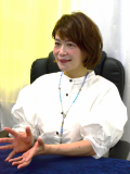 右京三以子先生