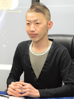 ヨクト先生