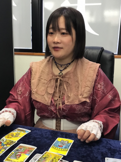 与謝野 色華先生
