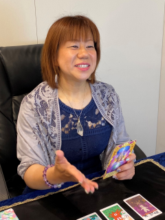 月染藍里先生